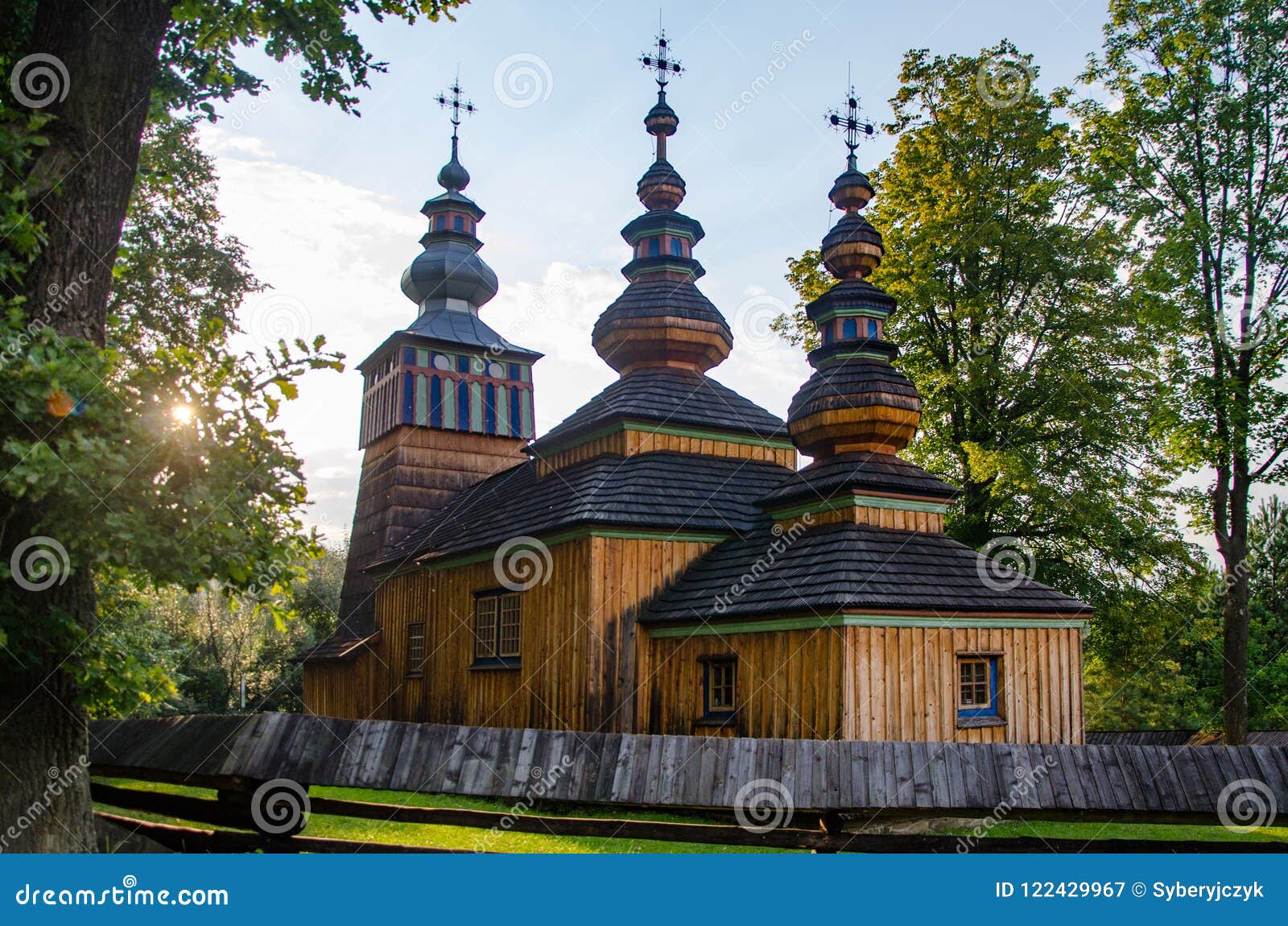 the church in ÃÅ¡wiÃâ¦tkowa maÃâa.